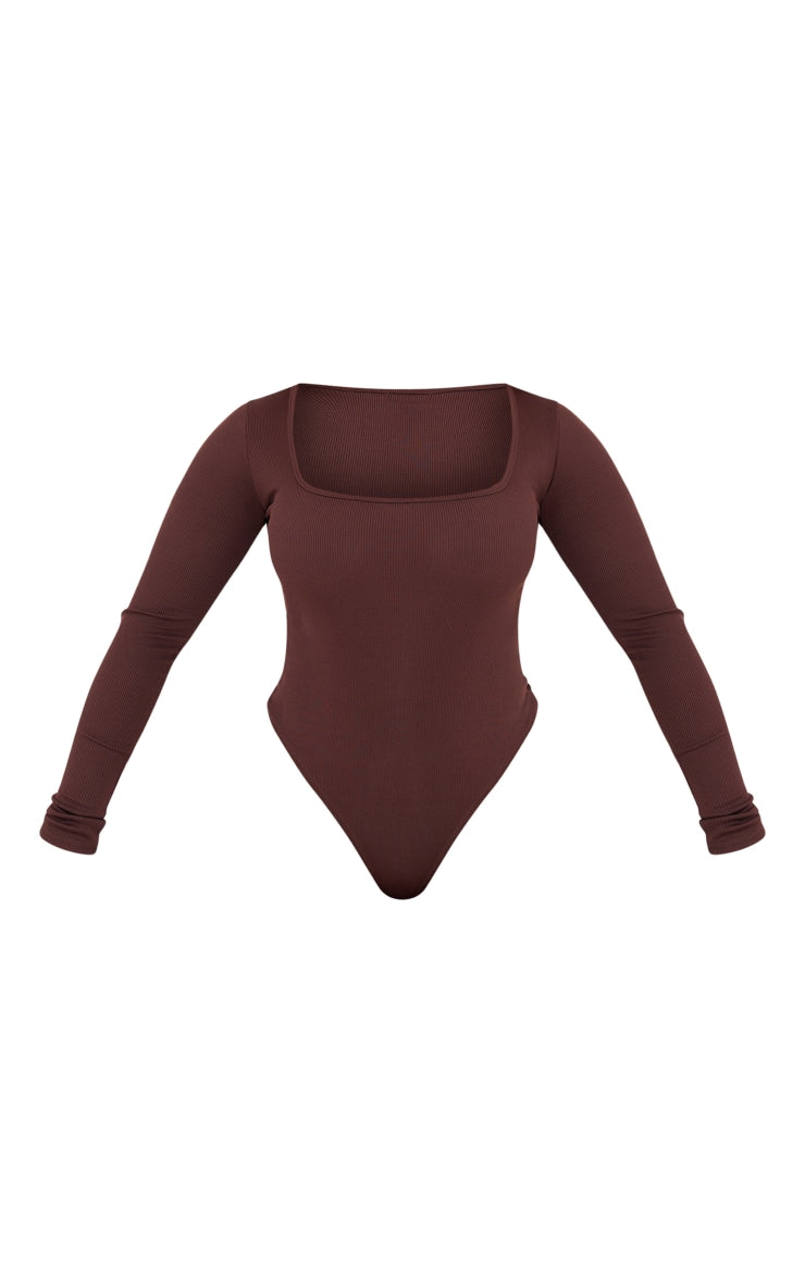 https://cdn-img.prettylittlething.com/0/b/e/f/0bef7af8ec54ca75b05dc0613776f99f94346def_cnh1573_5.jpg