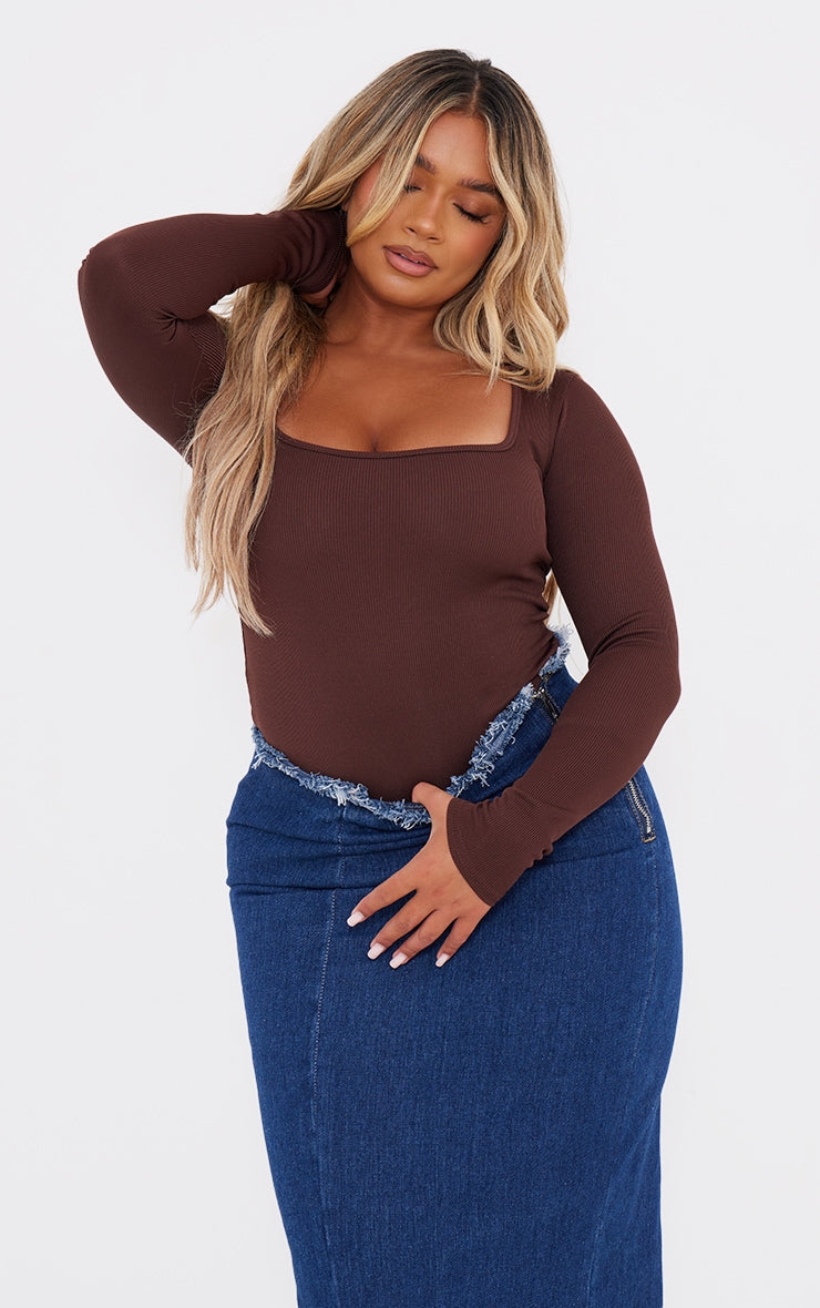 https://cdn-img.prettylittlething.com/1/5/a/0/15a01bc98d9ed36285ce125edd652094ce83318d_cnh1573_1.jpg