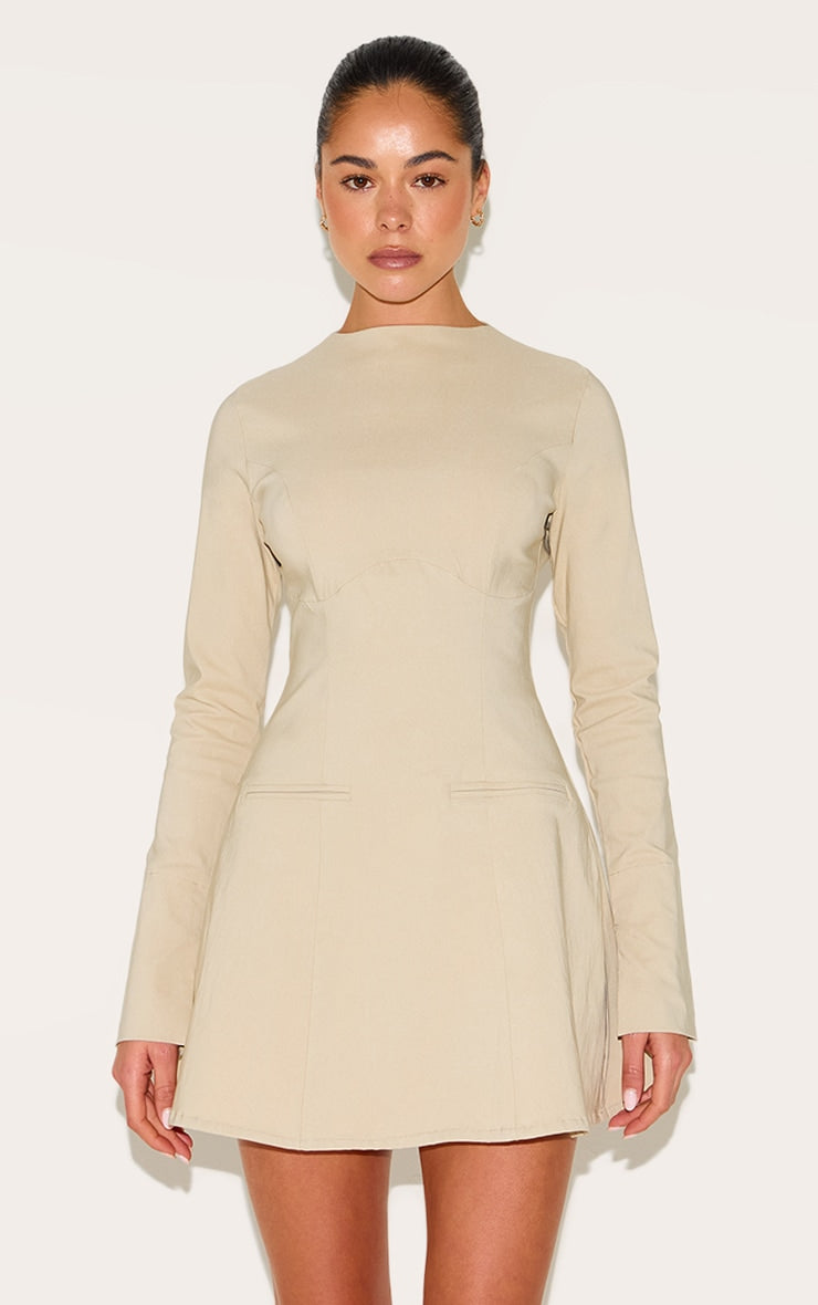 https://cdn-img.prettylittlething.com/2/0/4/e/204ee3d69741c36676683df6fe072da8ccb4bb2c_CNM9189_2_beige_woven_boat_neck_flare_sleeve_shift_dress.jpg