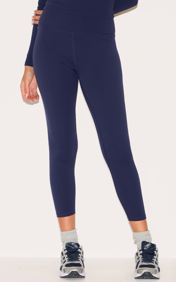 https://cdn-img.prettylittlething.com/2/d/8/3/2d8322b80937b1cb17c35eeed7e40a964d02f67f_cnl5113_2.jpg