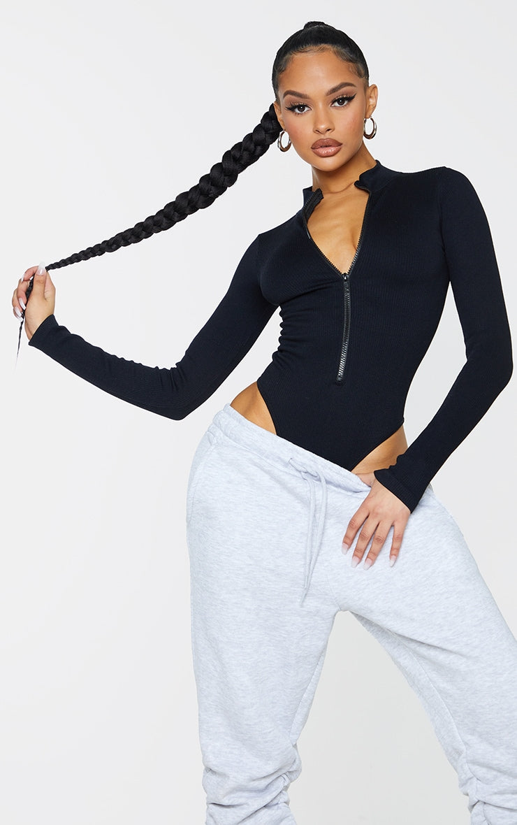 https://cdn-img.prettylittlething.com/3/1/8/0/3180c38f9a0ab1355f95d69faaee49362efb9fe8_cmt6658_1.jpg