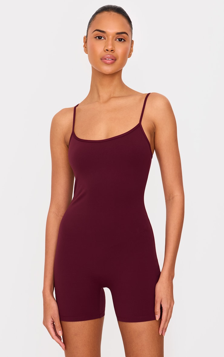https://cdn-img.prettylittlething.com/5/a/5/d/5a5dbd00c76ae91acb7cc3330f7343e2d8e42bda_cnl1951_1.jpg