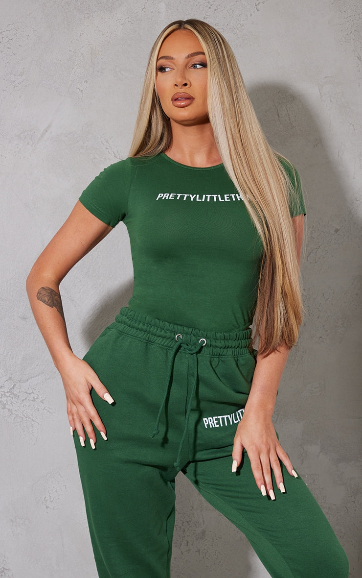 https://cdn-img.prettylittlething.com/6/6/4/c/664cfa87c2d1ac57ec14f7733d222f5e5bbb35c4_cmw9170_1.jpg