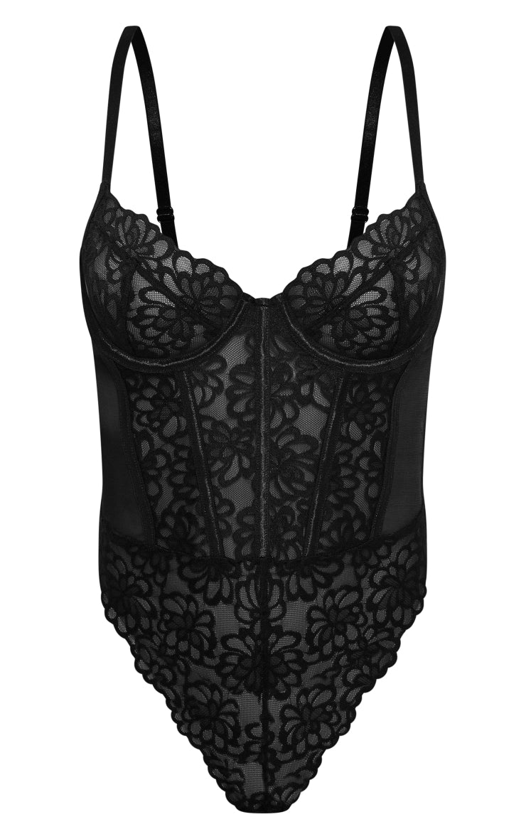 https://cdn-img.prettylittlething.com/6/e/a/7/6ea7ebc8cfe31de6636a3d6d820e1dffa4197ddd_cng2024_5.jpg