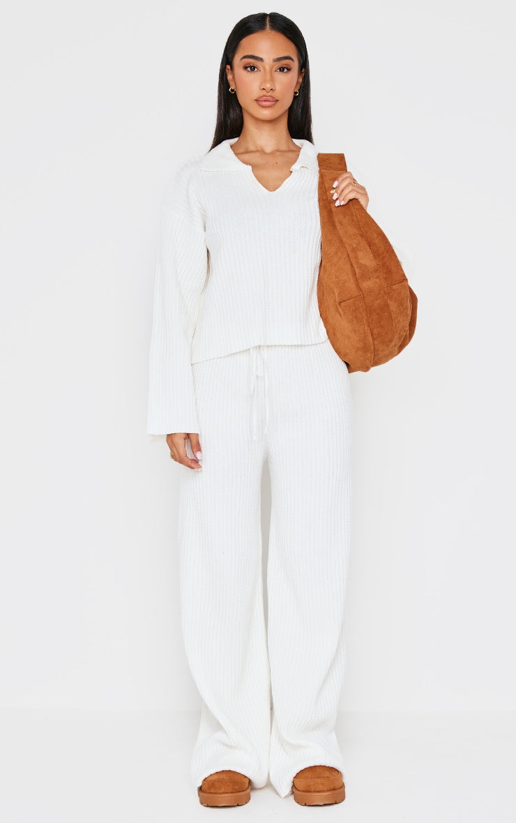 https://cdn-img.prettylittlething.com/b/4/7/f/b47f1ec8c790f623756a1fd82b1e8d07ff5a0d0f_cnl9163_3.jpg