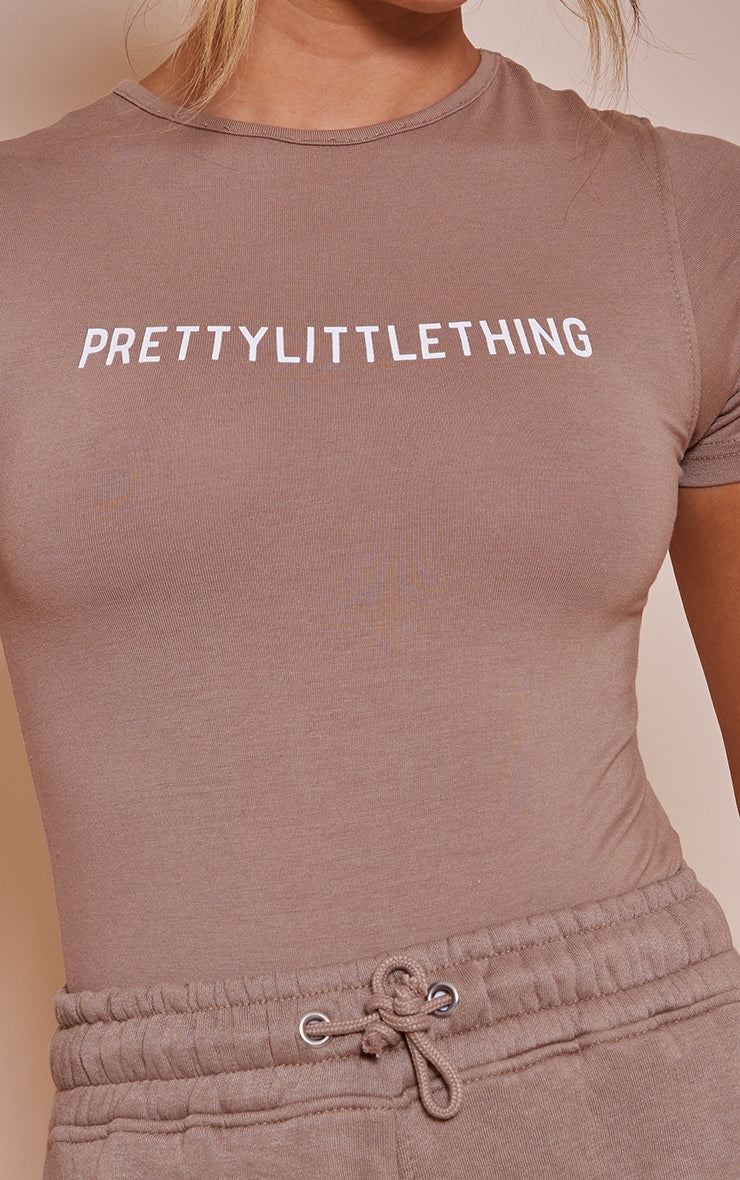 https://cdn-img.prettylittlething.com/b/b/d/9/bbd9ed5af1f704163425b11f1f770d936eb6ad96_cnc0632_4.jpg