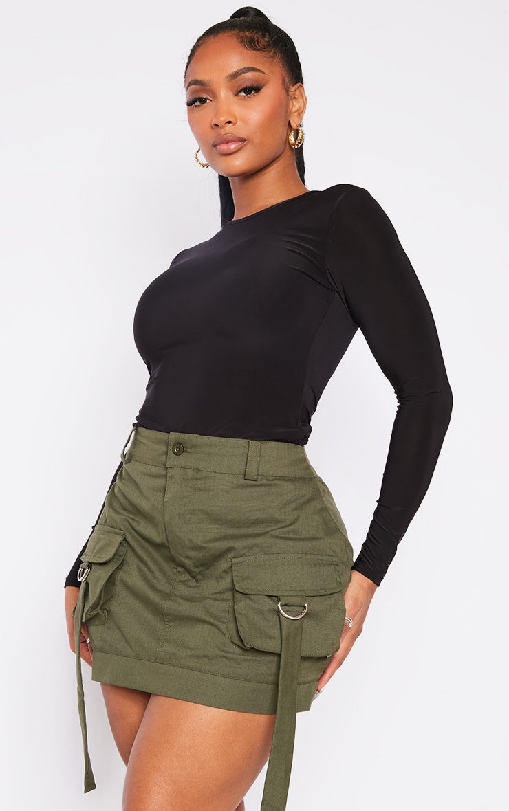 https://cdn-img.prettylittlething.com/b/c/d/1/bcd1b300d9eddc1231610c65a671a661cd952f7a_clv1368_1.jpg