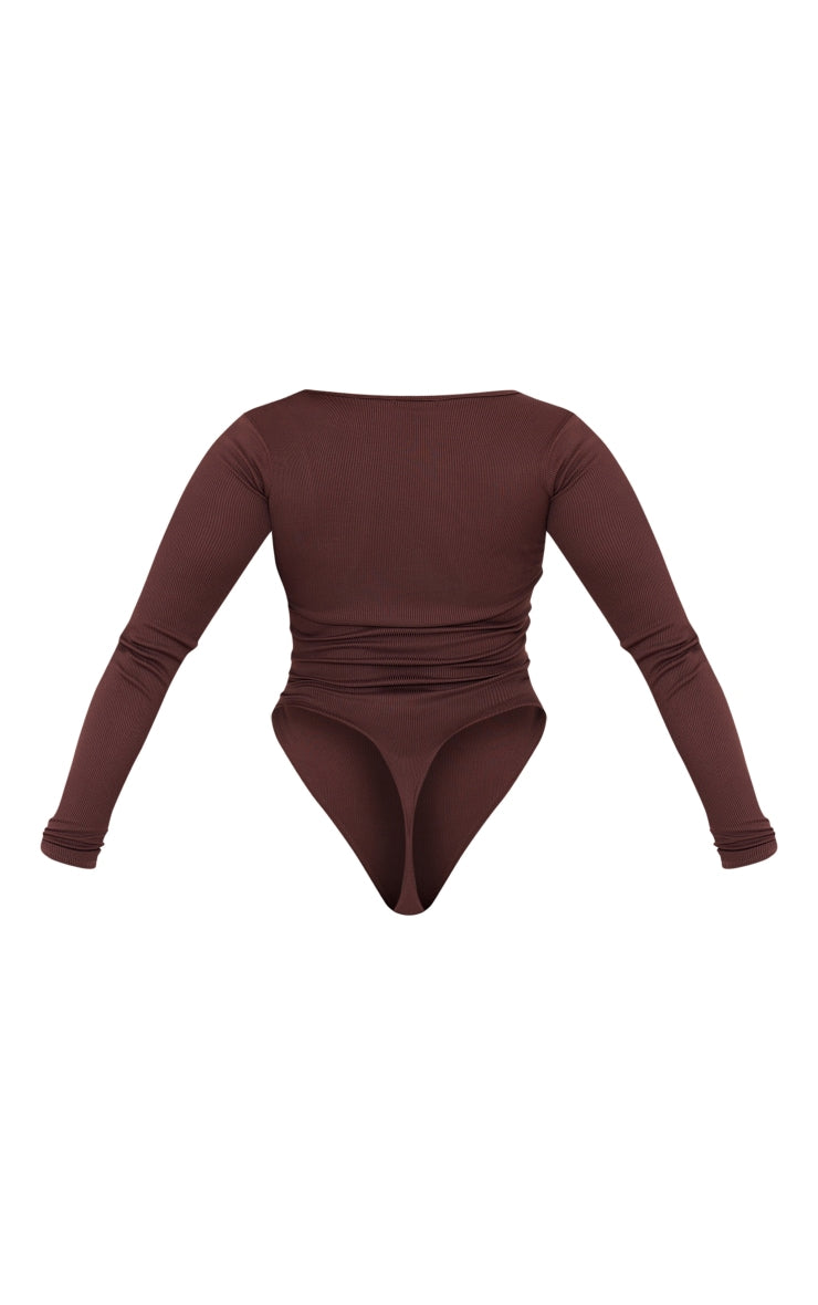 https://cdn-img.prettylittlething.com/c/2/3/4/c23419ebecacd336c7575f62343cb641a03f07d6_cnh1573_6.jpg