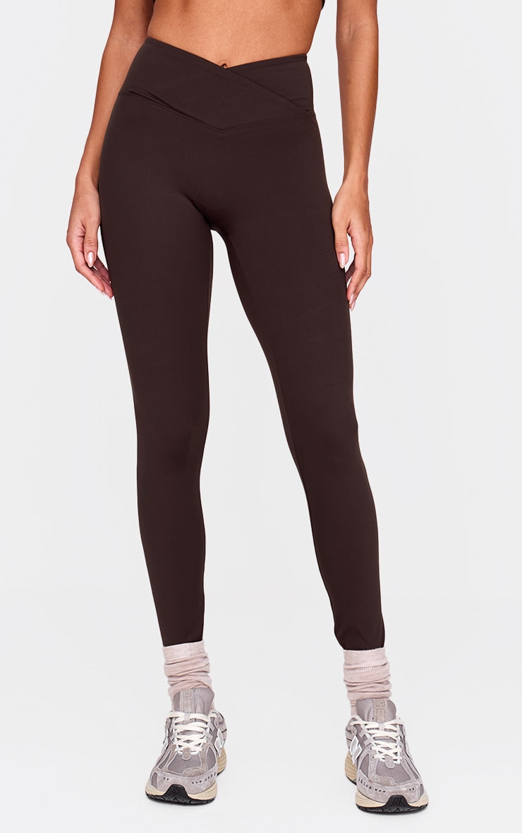 https://cdn-img.prettylittlething.com/f/2/7/1/f2712bbcbc9ae6fcbe43bb4a9bb4ae34a2ebac2f_cnl5205_2.jpg