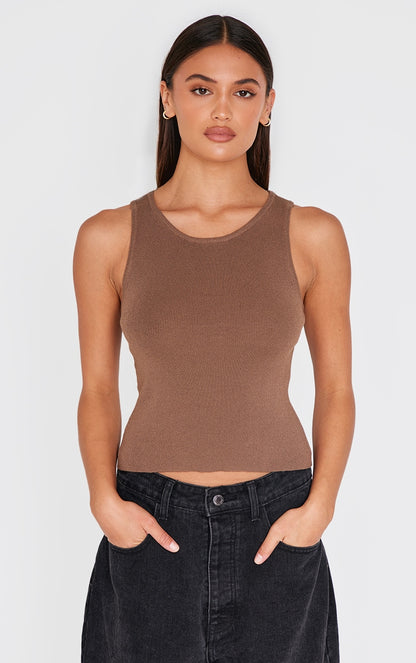 https://cdn-img.prettylittlething.com/0/2/b/9/02b9749c575f369a1f531afd5ed61cb7d34ffdbb_cnl6073_1.jpg