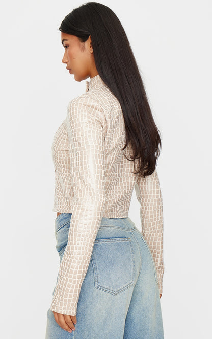 https://cdn-img.prettylittlething.com/0/7/5/7/075778a27710a00f37d05214c8fb3914d9eadc75_cnk1031_2.jpg
