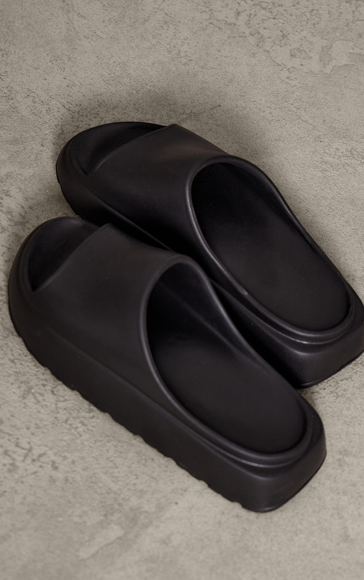 Next Day Delivery Before10 pm Black Round Toe Chunky Sole Slider Sandals: The Perfect Combination of Style and Comfort