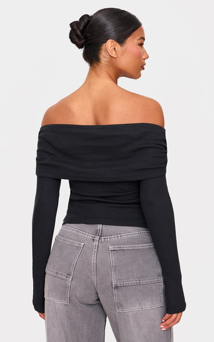https://cdn-img.prettylittlething.com/0/c/e/3/0ce3f2ceab24cff09596841a2cbe2439873ae3b2_cnl8757_2.jpg