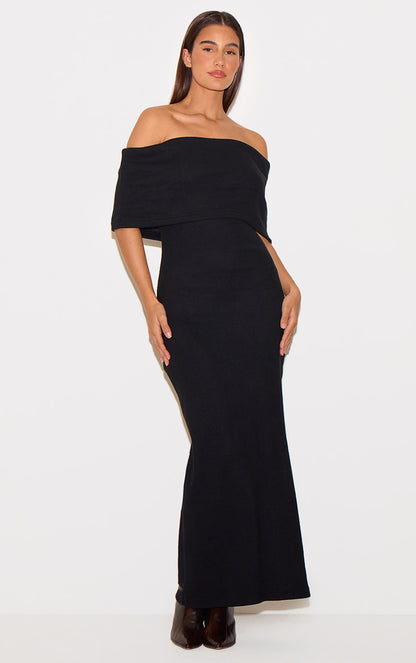 https://cdn-img.prettylittlething.com/1/3/0/3/13039b20e273f9c3466acefa19c56ac3efa79744_cnl8687_1.jpg