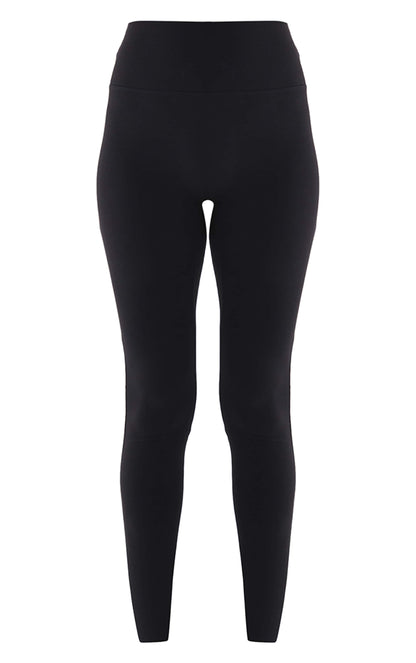 https://cdn-img.prettylittlething.com/1/3/d/7/13d7500ba4780c4183c1a2264e694c3939794342_cnd8555_5.jpg