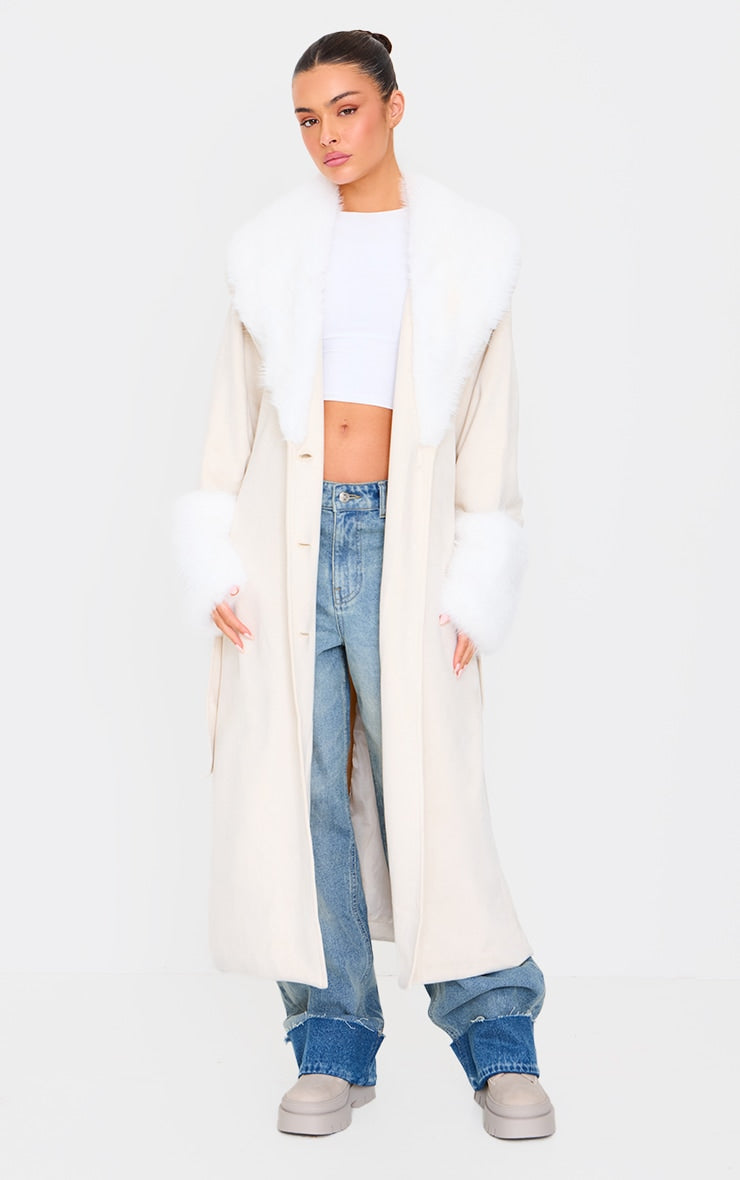 https://cdn-img.prettylittlething.com/1/d/6/0/1d60202a5a87e25dfc9887bbad4d1da9b76078f4_cnj9086_1.jpg