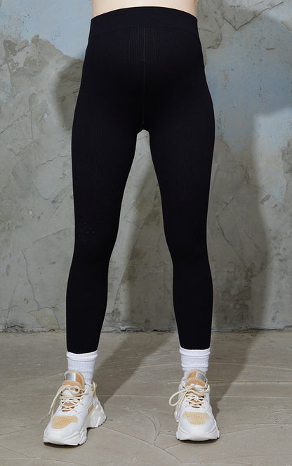 Next Day Delivery Before 10 PM Maternity Black Contour Ribbed Leggings: Stylish and Comfortable