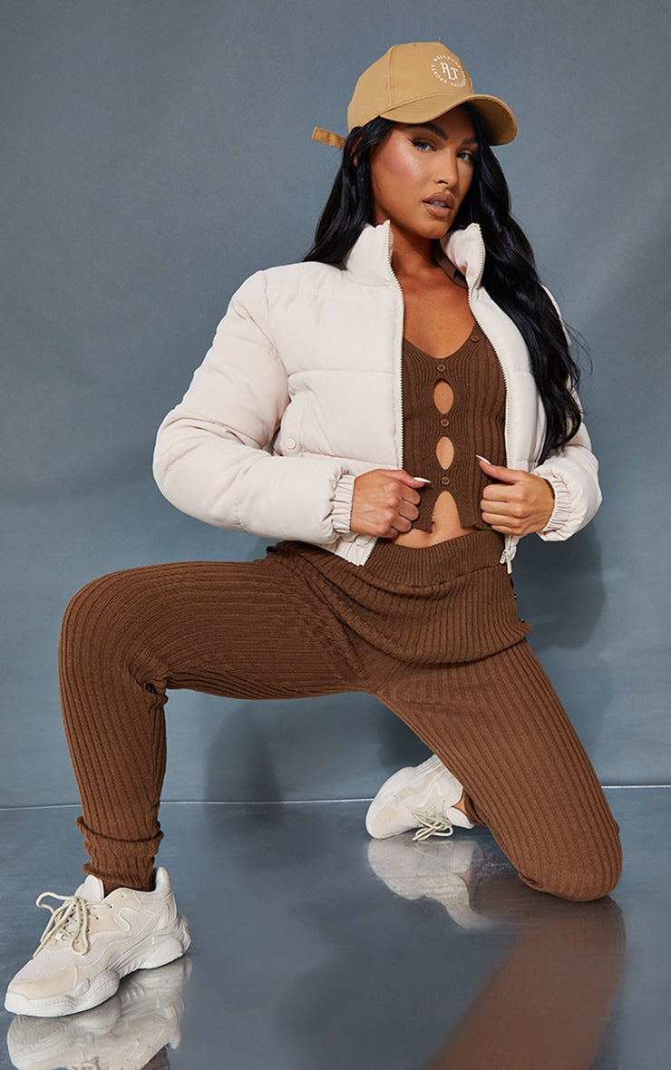 https://cdn-img.prettylittlething.com/3/4/b/7/34b7bb6fcb188718059d9d716c81305ed5afb8e6_cmt0612_3.jpg