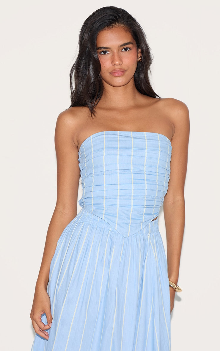 https://cdn-img.prettylittlething.com/3/8/0/0/3800259f9a590f935b2af485324a2fe41fb193a3_CNM3912_1_blue_cotton_poplin_ruched_front_bandeau_top.jpg