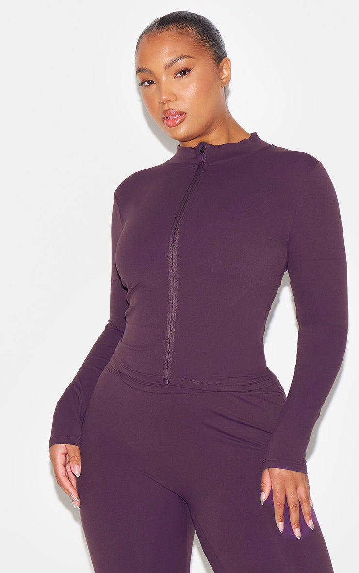https://cdn-img.prettylittlething.com/4/5/0/f/450ffdfbec2e22dbb701258fbae55711643c0b9e_CNL7884_6_dark_plum_sculpt_jacket.jpg