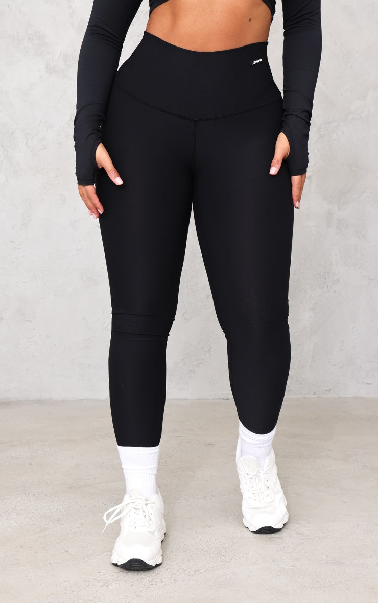 https://cdn-img.prettylittlething.com/4/8/d/d/48dd5ecd53422cbe22faf2dbe019f243e526898b_cnb7585_2.jpg