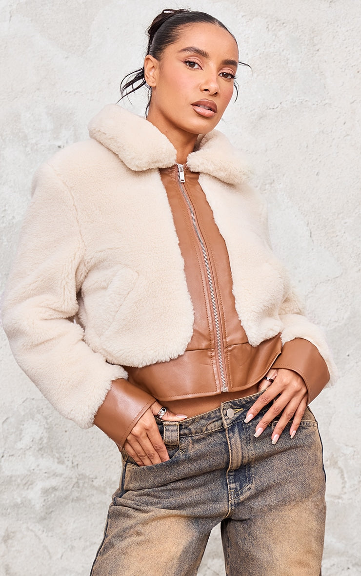 https://cdn-img.prettylittlething.com/4/9/7/b/497b55a9f51c352277693574e4796de96e6f13cc_cnj9102_1.jpg