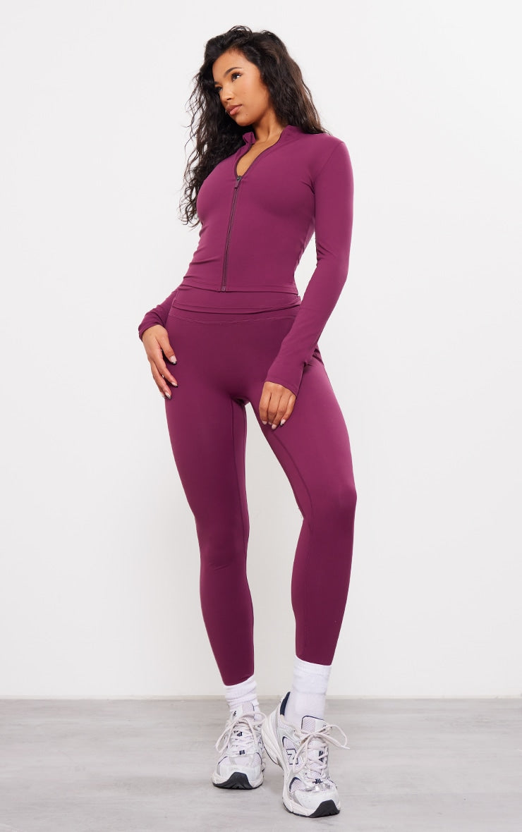 https://cdn-img.prettylittlething.com/4/d/0/0/4d005806490929947d4e4af5e373c34bac8681bb_cnh2892_3.jpg
