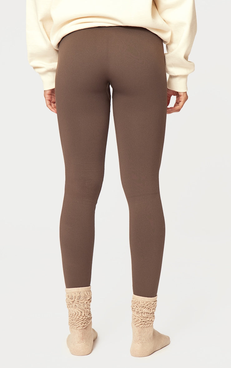 https://cdn-img.prettylittlething.com/7/0/8/f/708f5fe7570fe6ec3aa9794d58ace213e8bec5d5_cng4229_3.jpg