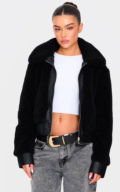 https://cdn-img.prettylittlething.com/7/6/7/9/7679e46216e528292af1a3f9c0aee2e57a4c81b1_cnj9103_1.jpg