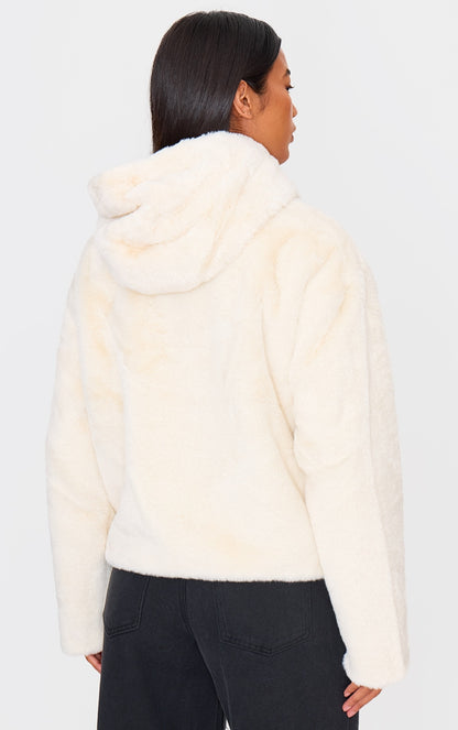 https://cdn-img.prettylittlething.com/7/c/7/2/7c72a7330cd5ddcdc4127aefdd3bdf248d060ca6_cnj4277_2.jpg