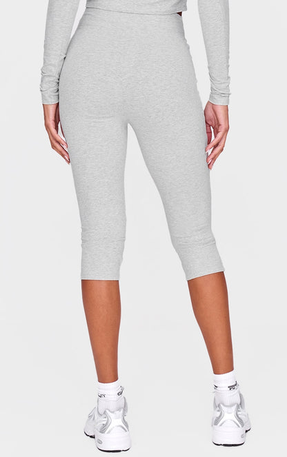 https://cdn-img.prettylittlething.com/7/c/b/2/7cb234d41252d2b4b1782957d874375f0b1e40f8_cnl6905_3.jpg
