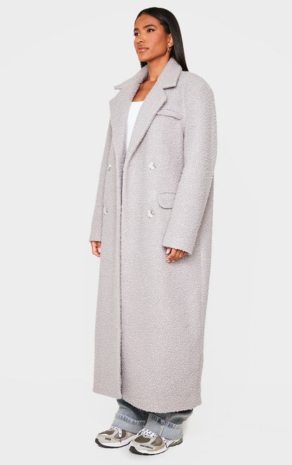 https://cdn-img.prettylittlething.com/8/1/a/0/81a004b8524c70b362a0f3afa4906506a1398c70_cnj9060_1.jpg