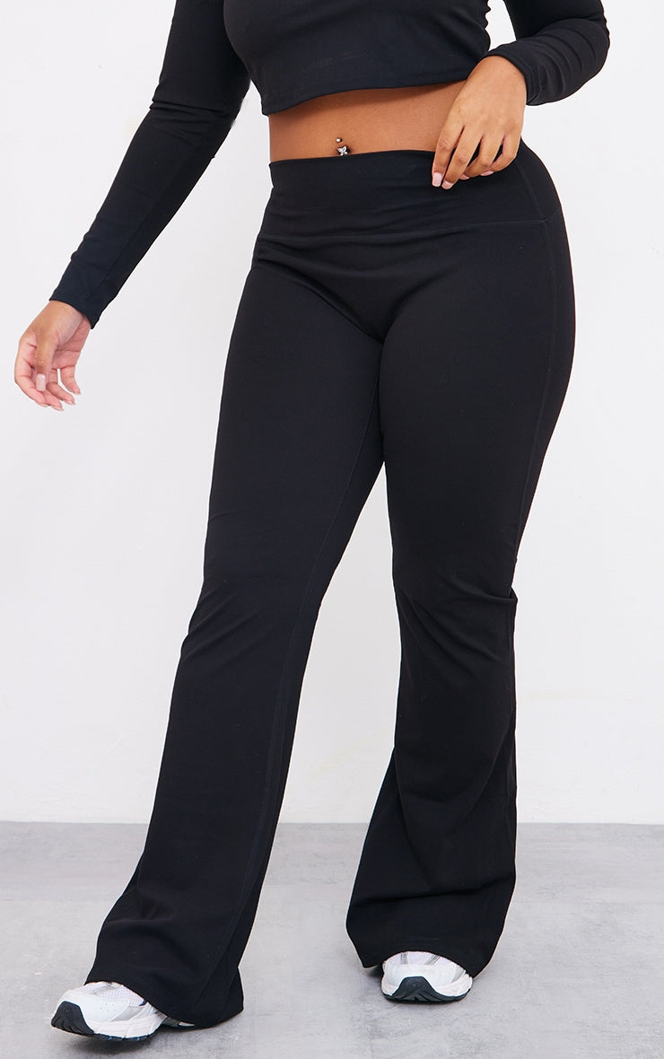 https://cdn-img.prettylittlething.com/8/8/8/b/888bc97059d528350025f1e717d1c07a5dac9241_cng4263_2.jpg