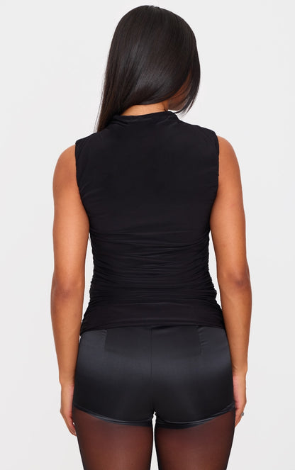 https://cdn-img.prettylittlething.com/a/9/5/6/a9566314ab76ef7422a6344d75b62f8c7c14e23e_cnm1497_2.jpg