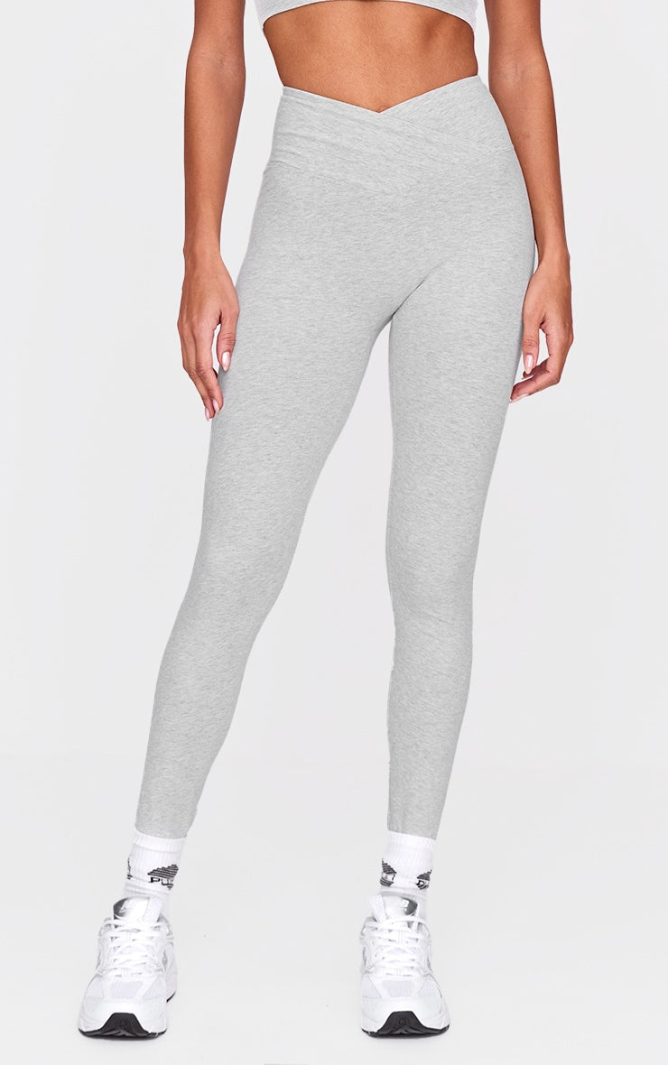 https://cdn-img.prettylittlething.com/a/c/e/a/acea783d72b7dc7dbda0539b3b6cd937cb7d252d_cnl6476_2.jpg