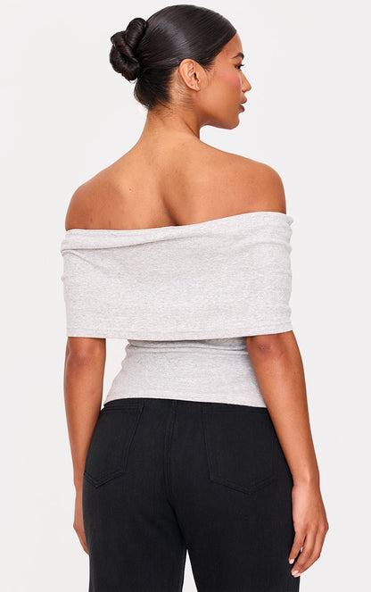 https://cdn-img.prettylittlething.com/a/d/2/0/ad208e01df1e0f7b4348b0840082181b2a520d32_cnl8095_2.jpg