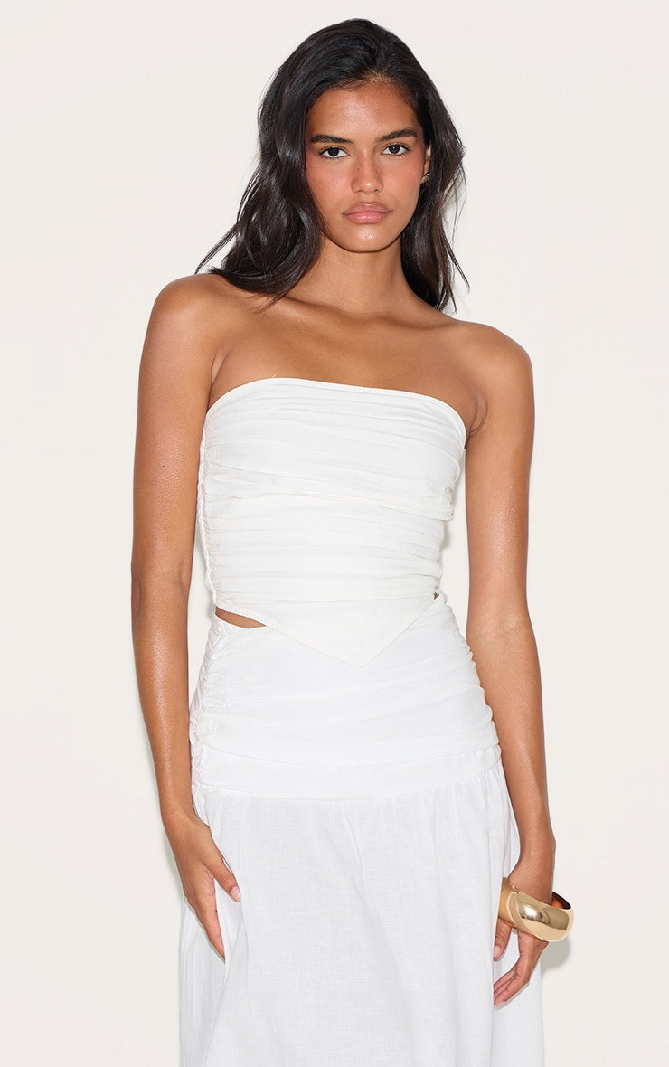 https://cdn-img.prettylittlething.com/c/2/0/1/c2016bdc0254918ab8214a003a9b56763d3d40cb_CNM3918_1_white_cotton_poplin_ruched_front_bandeau_top.jpg