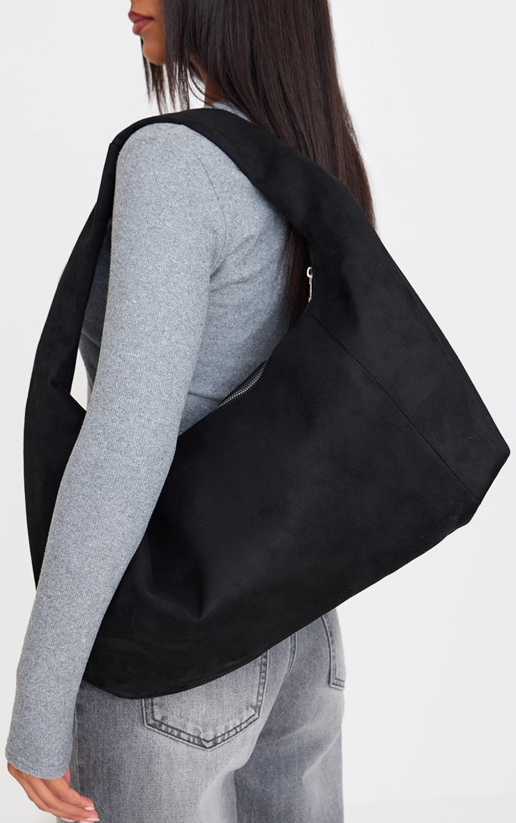 https://cdn-img.prettylittlething.com/c/5/c/2/c5c2d45297450a1d1757de6bd7680f7b608195bd_cnl6646_1.jpg