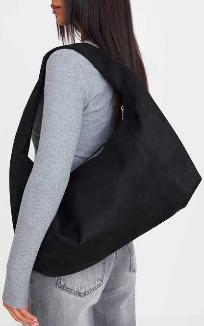 https://cdn-img.prettylittlething.com/c/5/c/2/c5c2d45297450a1d1757de6bd7680f7b608195bd_cnl6646_1.jpg