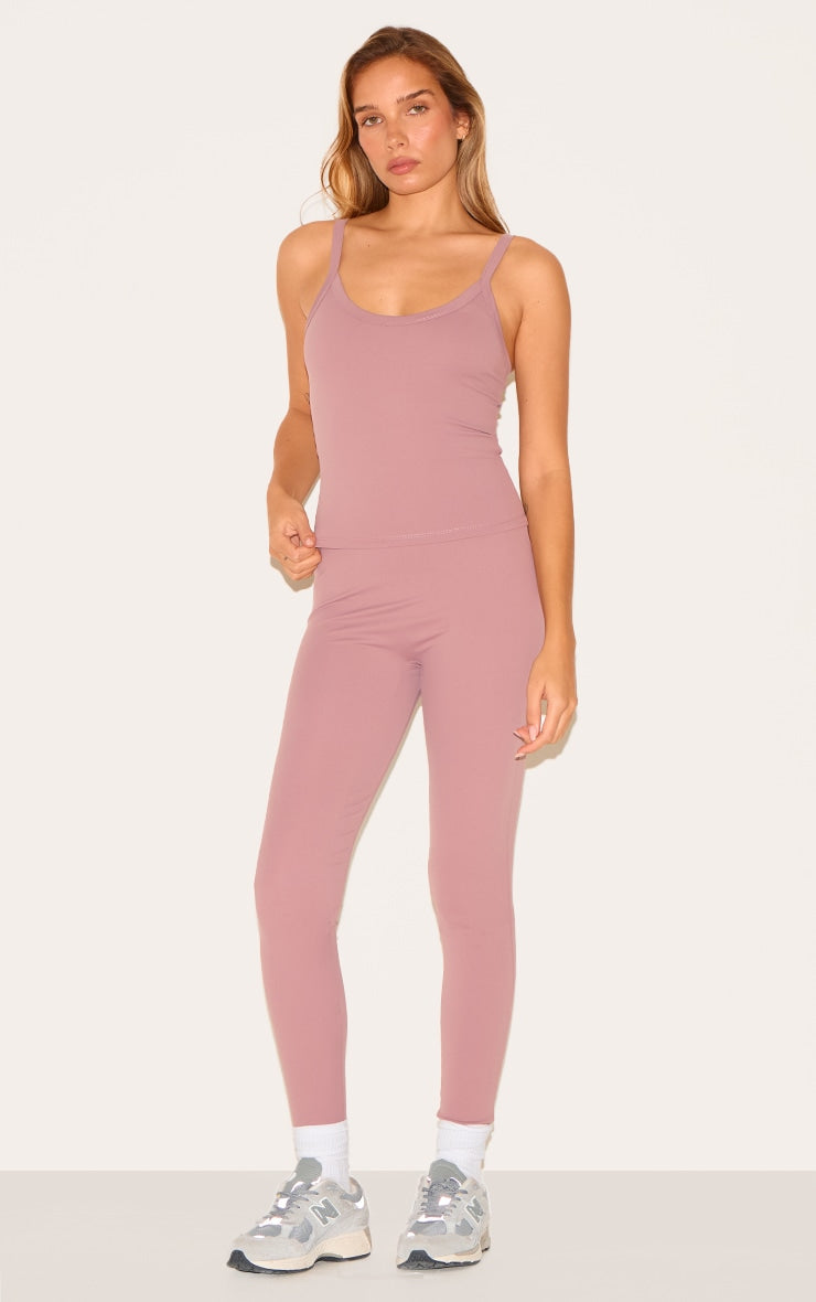 https://cdn-img.prettylittlething.com/c/6/f/d/c6fd13e49ce1ddd82935863933d7b0076dfc18d1_CNL8671_1_mauve_sculpt_super_high_waist_leggings.jpg