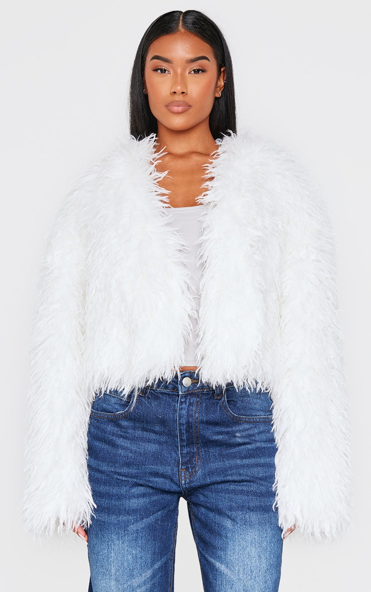 https://cdn-img.prettylittlething.com/c/f/8/0/cf802a8e1e61c3b8e41504bdd7ddc6a12fbaebe6_cnj4280_1.jpg