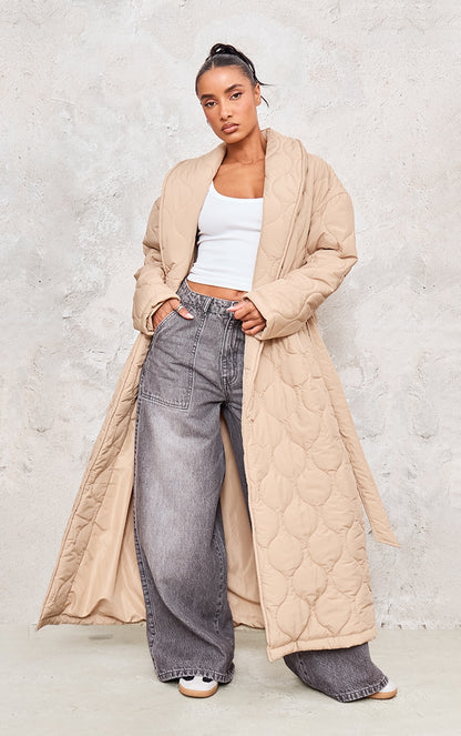 https://cdn-img.prettylittlething.com/d/1/8/7/d187928d002c86185c2763bee27b3add8e9ebe04_cnj4203_3.jpg