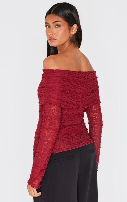 https://cdn-img.prettylittlething.com/e/6/6/c/e66c54ed306abeab5f5906e66059ef4c3a7b82d4_cnl2495_2.jpg