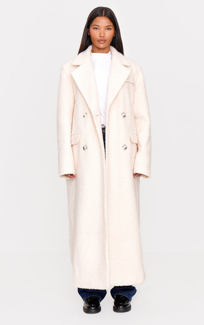 https://cdn-img.prettylittlething.com/e/6/d/8/e6d8a2f70304fa1c99cd8cbd6304b7147b8bb387_cnj9059_1.jpg