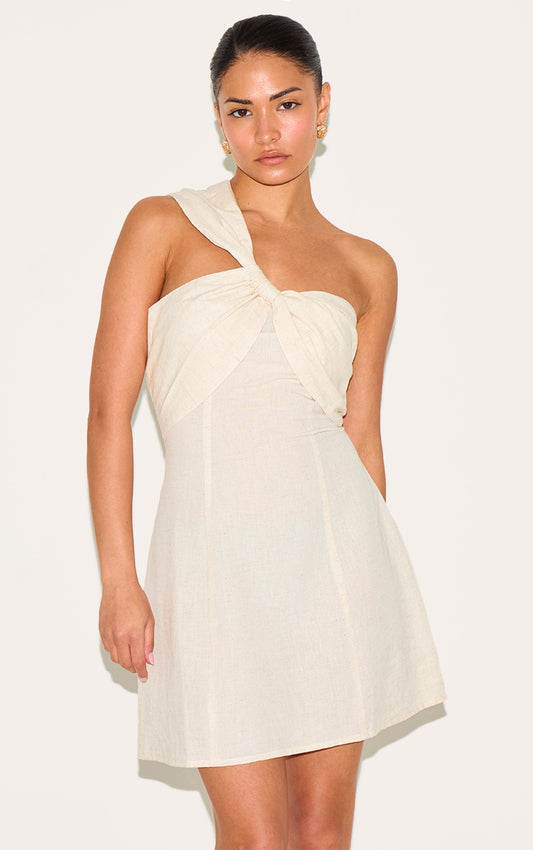 https://cdn-img.prettylittlething.com/e/7/1/a/e71a4a3ff8ce246a8b4e7a7828da26f7c3b23bae_CNM4441_1_petite_stone_one_shoulder_knot_mini_dress.jpg
