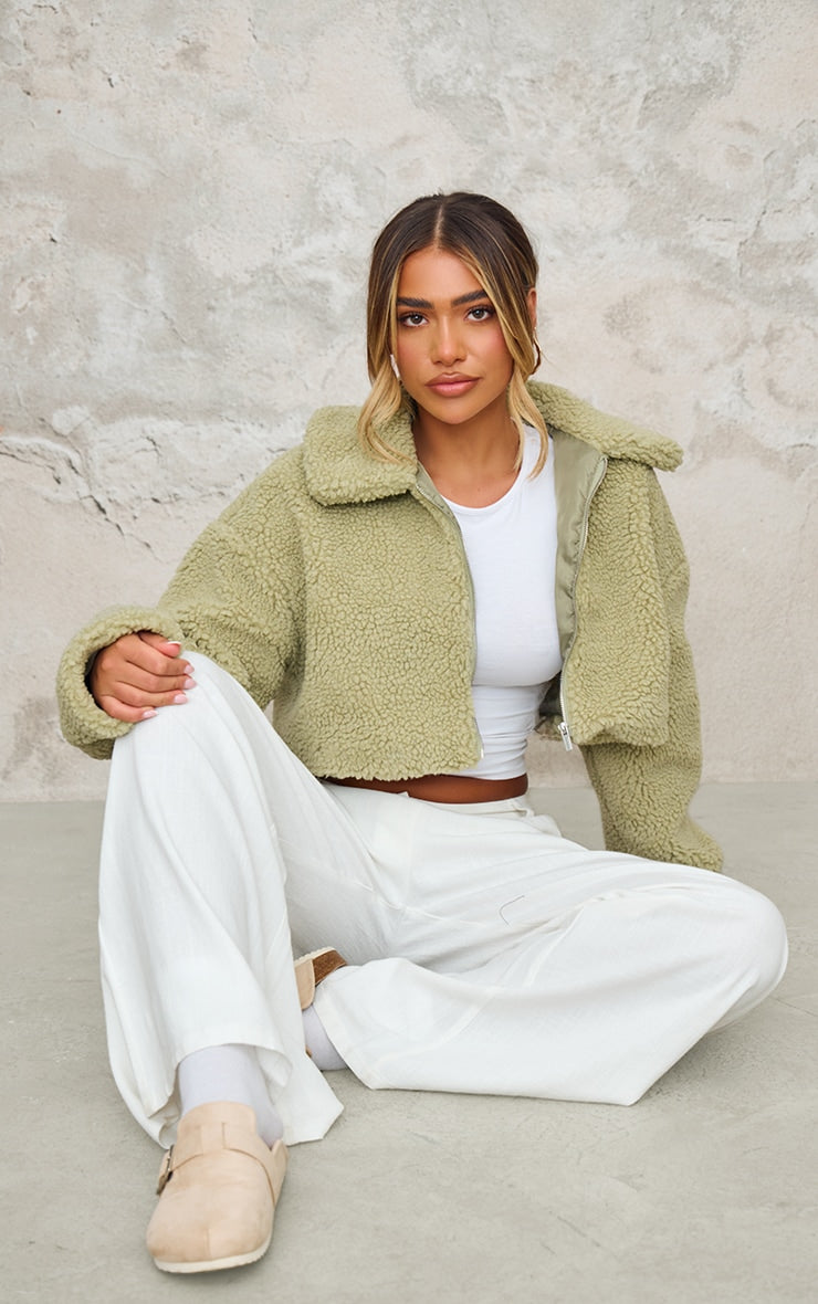 https://cdn-img.prettylittlething.com/e/7/3/5/e735f93702a9dfe43139862d9798db838de6b94f_cnj4248_3.jpg