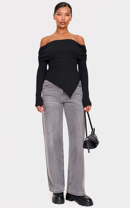 https://cdn-img.prettylittlething.com/e/9/0/b/e90b9d1dfb4b61989461da57dd719caa4a749559_cnl8757_3.jpg