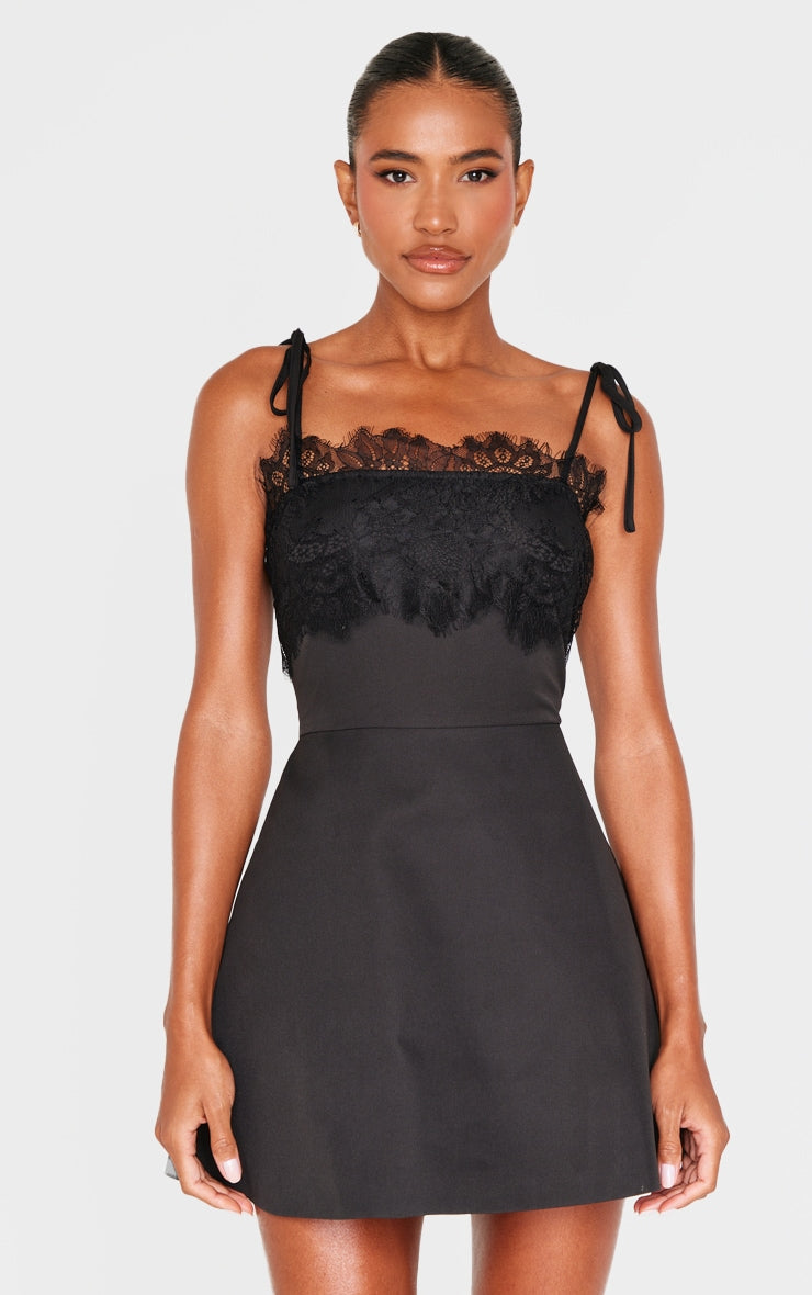 https://cdn-img.prettylittlething.com/e/9/2/a/e92a6644cd85757d0fc45bd73bf1201457e75aa4_cnk8210_1.jpg