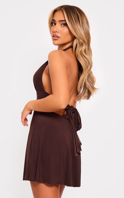 https://cdn-img.prettylittlething.com/f/4/3/4/f43409bdc7b2c33da6b851eb04bdd7b6fbadfca8_cnk5952_2.jpg