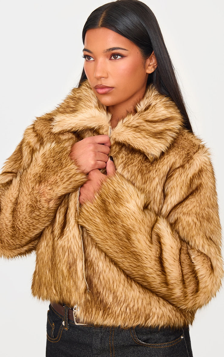https://cdn-img.prettylittlething.com/f/c/2/e/fc2e9d8c943661c2209d06eb41c3f0f95069789f_cnk1387_4.jpg